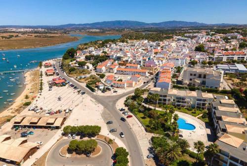 One Bedroom Apartment With Stunning Views