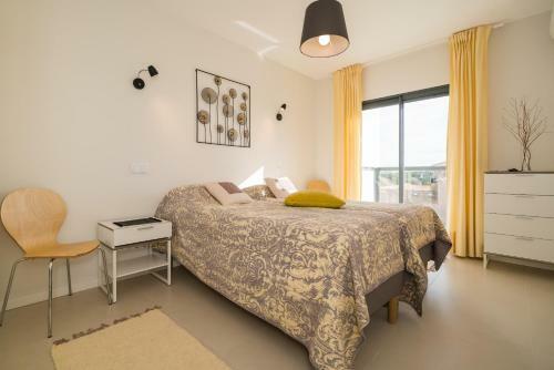 Apartamento T2 In Alvor With Rooftop Terrace & Pool