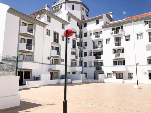 Vilamoura Marina Apartment With Swimming Pool