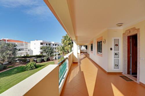 Apartamento Carob Tree