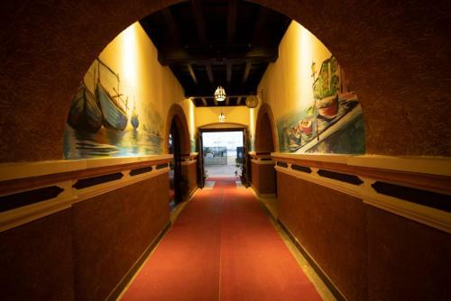 Hotel Riccis Heritage Resort