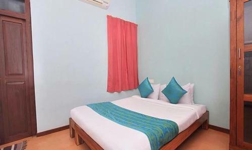 Fabhotel Les Boganveillea