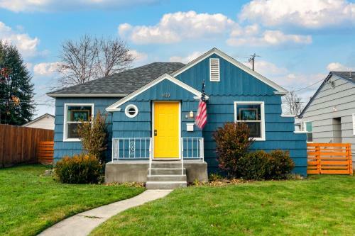 Cozy Bungalow