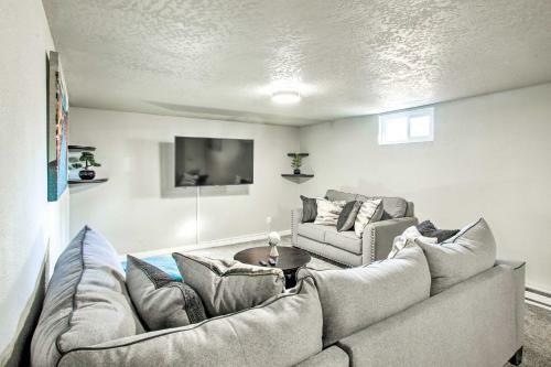 Quiet Apartment With Deck Hiking, Lake And More!