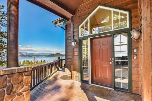 Moosewood Haven - Ideal Lakeside Retreat
