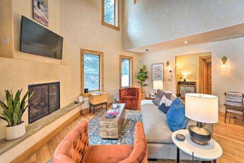Serene Sun Valley Home With Hot Tub And Mtn Views