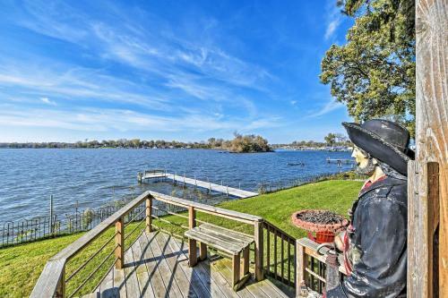 Lakefront Home With Game Room, Theater And Dock!