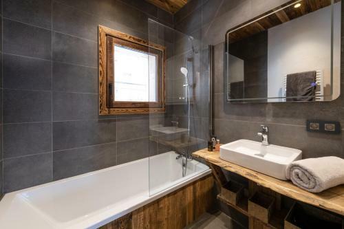 Chalet Saint Maurice - Piscine Priv�e & Jacuzzi