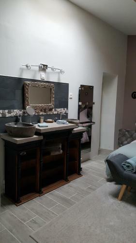 Hostal La Cadole De Chardonnay