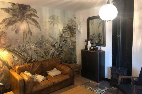 La Petite Maison Dans La Jungle