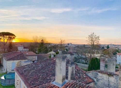 The Painted House * Authentic Chateauneuf