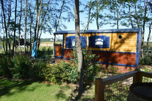 Hostal La Fontaine de La Chapini�re Cw