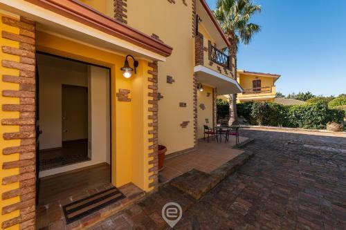 Hostal Villa Monica Suites - Wonderful Sardinia