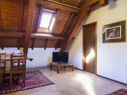 Villa Cinderella 7 Bedrooms 13 Pax