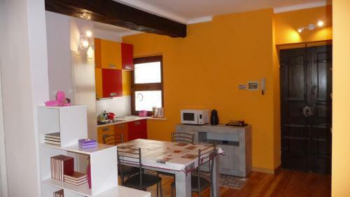 Apartamento La Casa Di Perpy Ivrea Centro Storico