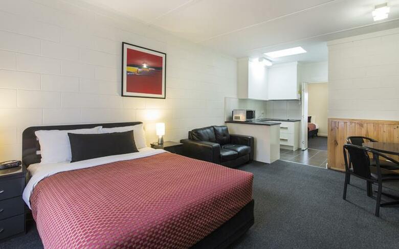 Best Western Hamilton Lakeside Motel