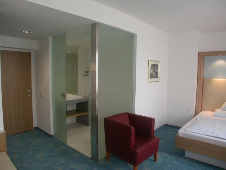 Dom Hotel