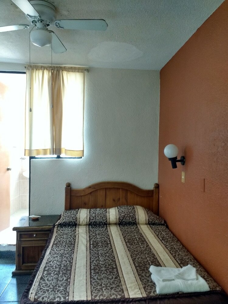 Hotel Plaza Aleman