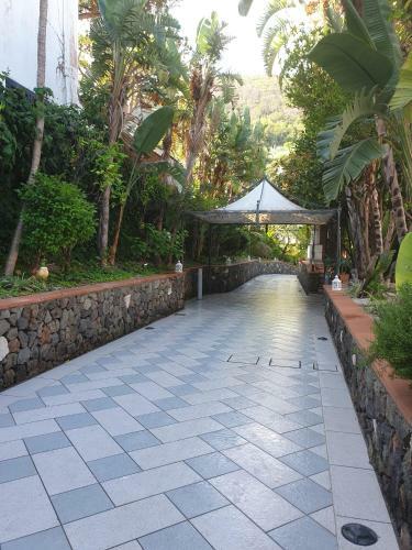 Hostal L'incanto Suites Ischia