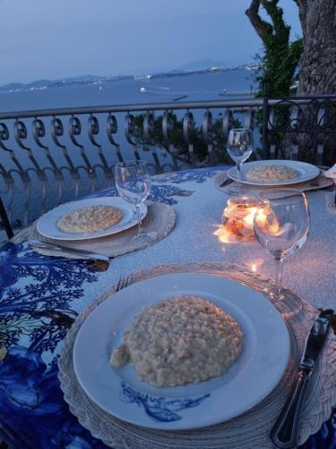 Hostal L'incanto Suites Ischia