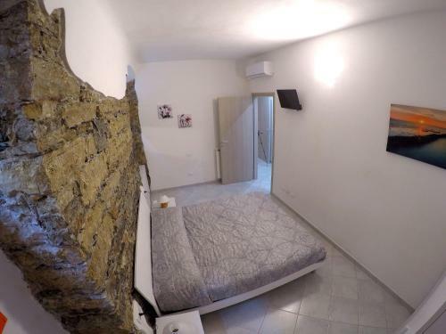 Revel Apartments Central Station Cinque Terre