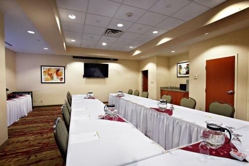 Hotel Fairfield Inn & Suites Sudbury
