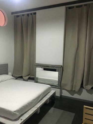 Hostal Ateneo Apartments Centro Storico