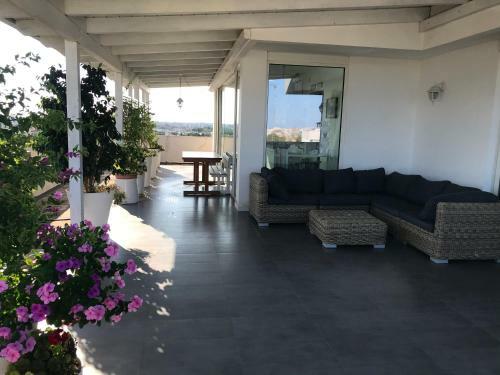 Apartamento Attico White And Grey