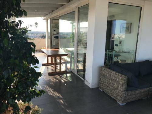 Apartamento Attico White And Grey