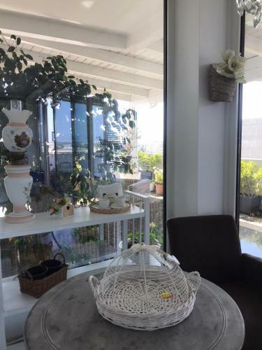 Apartamento Attico White And Grey