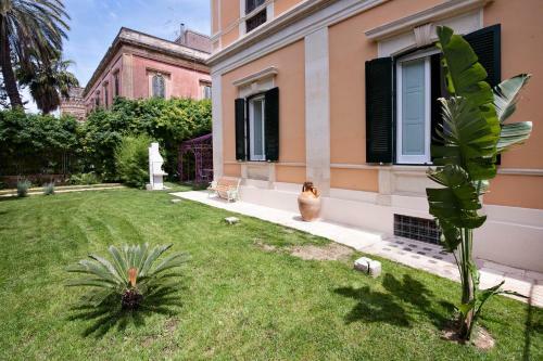 Maison Premiere Luxury Apartment