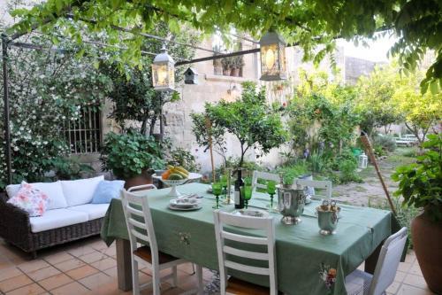 Villa Casa Con Giardino Nella Lecce Del '500