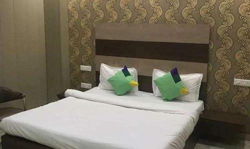 Fabhotel Pearl Grand