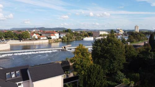 Apartamento Ferienwohnung Br�ckenkopf Og