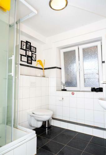Spacious Apartment In Urban Location