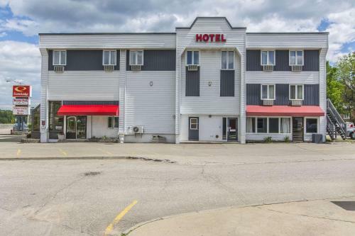 Hotel Econo Lodge La Malbaie