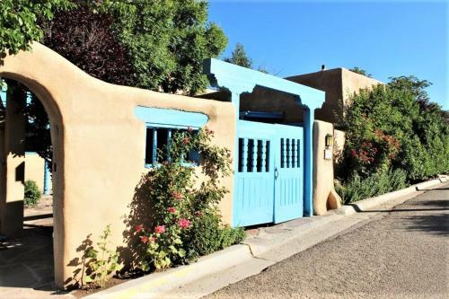 Posada Casa Benavides Inn