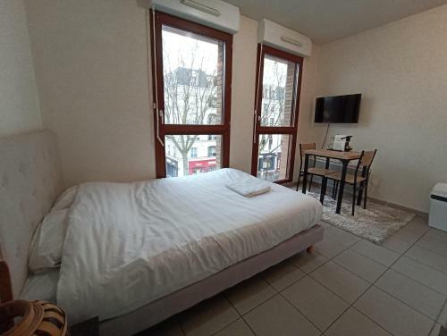 Apartamento Joli Studio R�cent, Plein Centre de Chaville