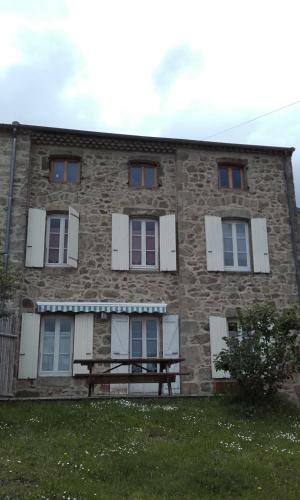 G�te Granit Et G�te Ecorce