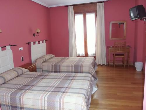 Hostal-restaurante San Antol�n