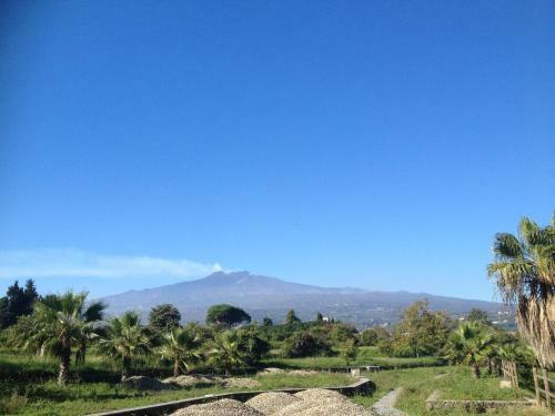 Apartamento Cozy Home With Etna View And Beach Nearby