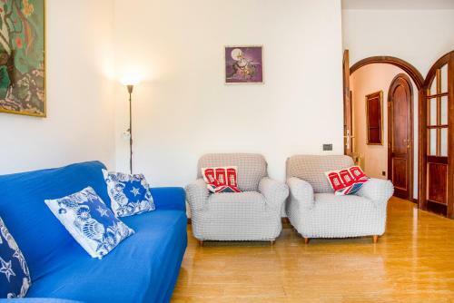 Casa Blu Apartment With Private Parking And Balconies