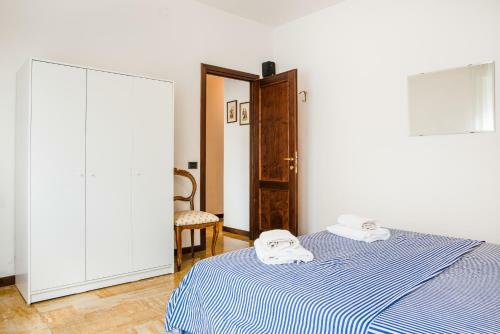 Casa Blu Apartment With Private Parking And Balconies