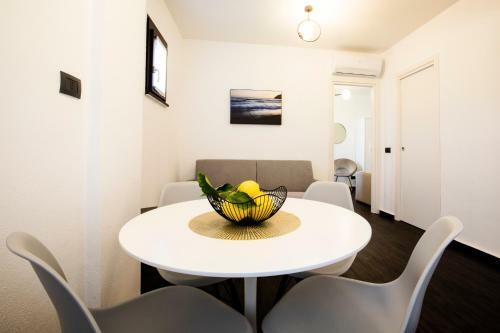 Hostal Bellevue - Rooms & Suites