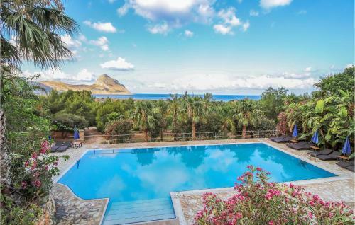 Beautiful Apartment In Macari With 2 Bedrooms