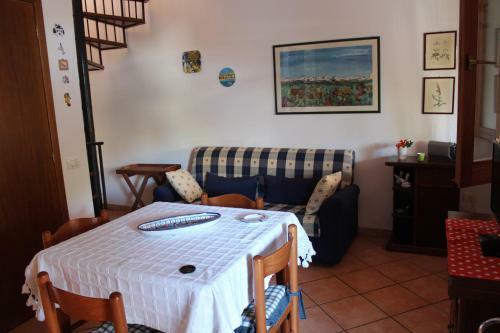 Villetta Con Giardino A Macari