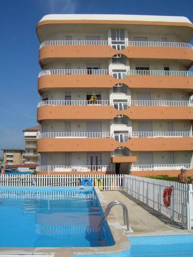 Apartamento Condominio Apollo