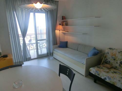 Apartamento Wonderful Studio With Swimming Pool, Terrace And Sea View
