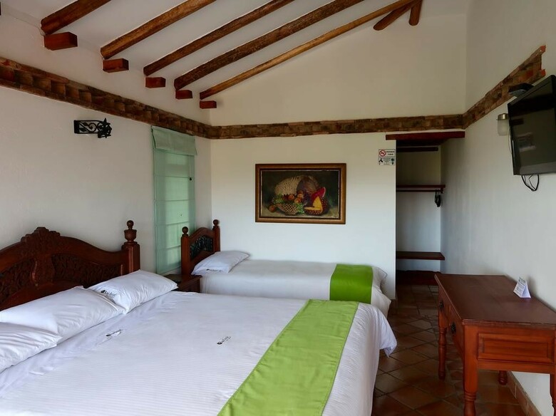 Hotel Campestre Bachue