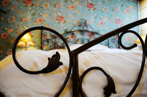 Snail Youth Hostel